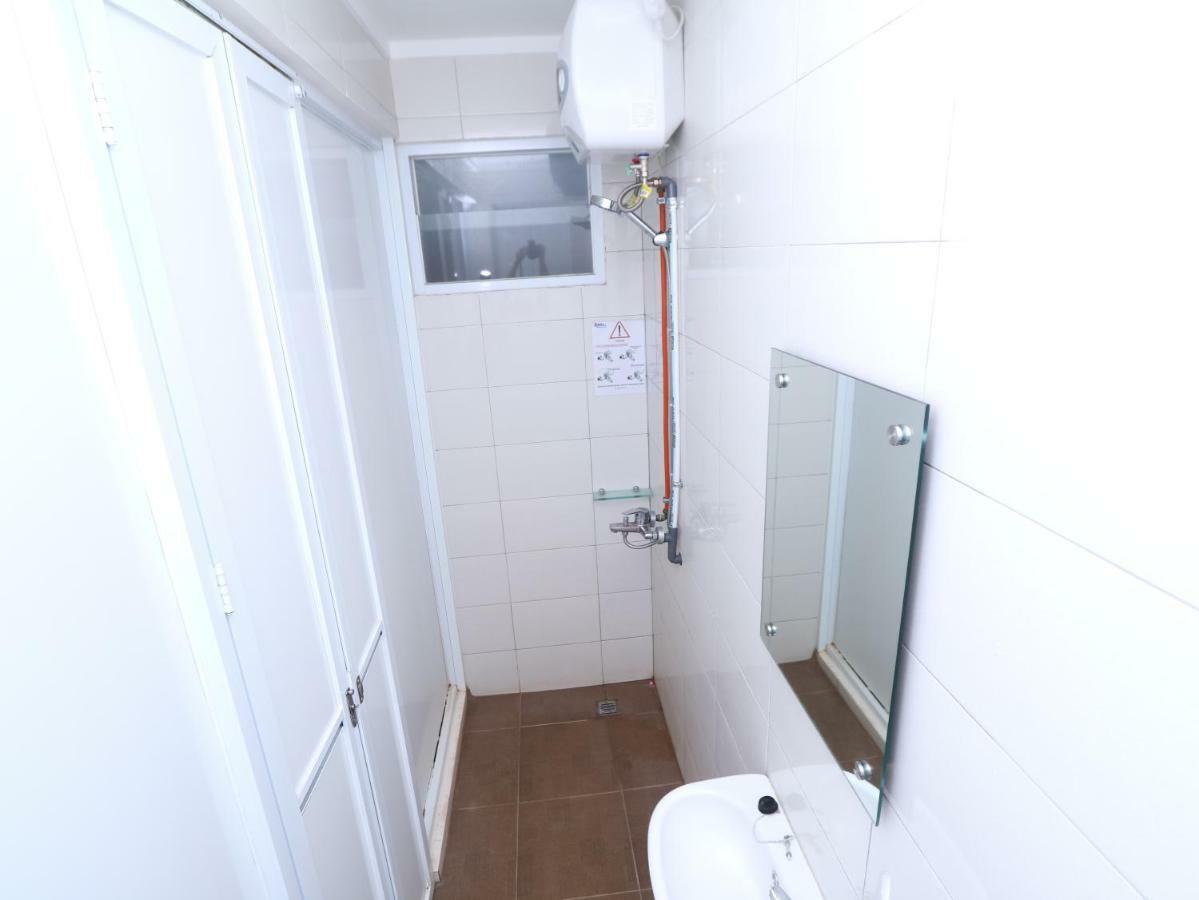 Hotel Kamar Keluarga Tanah Abang Dżakarta Zewnętrze zdjęcie